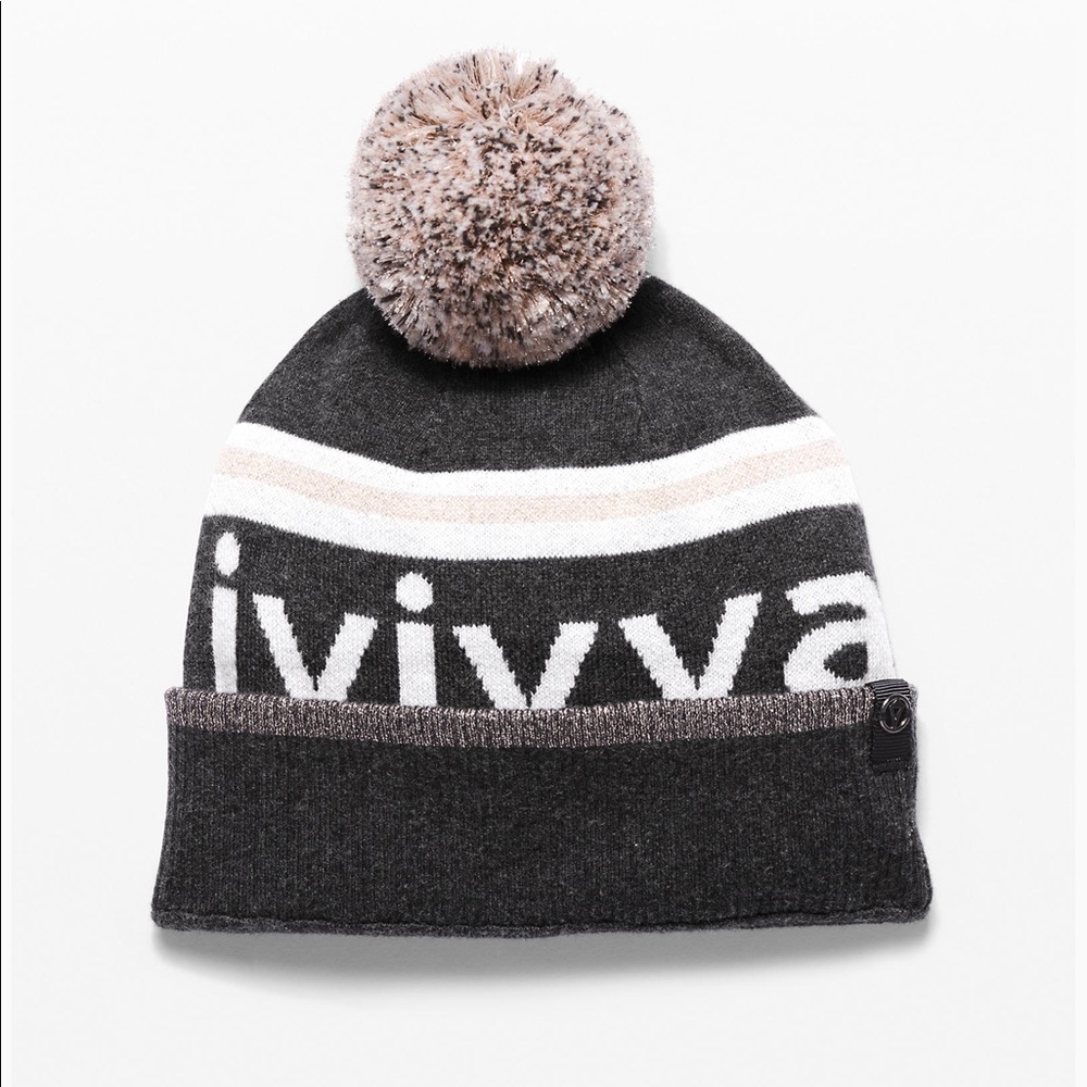 Ivivva reversible beanie NWT